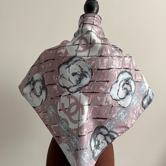 Chanel Scarf - Picture 7 of 16